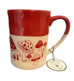 Heartland Hive Magic Mushrooms 18 oz Colorblock Ceramic Mug Red Cream NWT